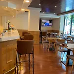 Zentral Rey Pelayo Hotel