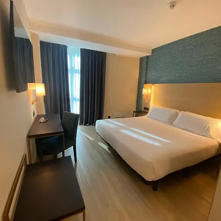 Zentral Rey Pelayo 4* Хихон