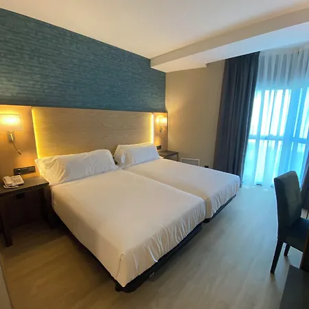 Zentral Rey Pelayo 4* Хихон