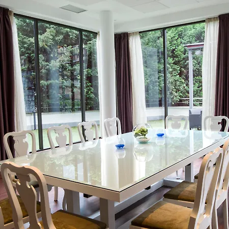 Zentral Rey Pelayo ホテル