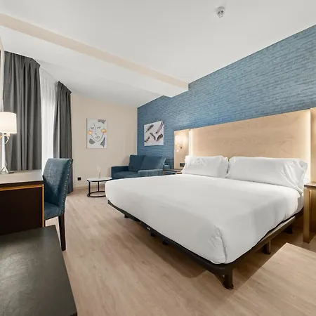 Zentral Rey Pelayo Otel
