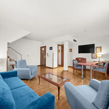 Hotel Zentral Rey Pelayo