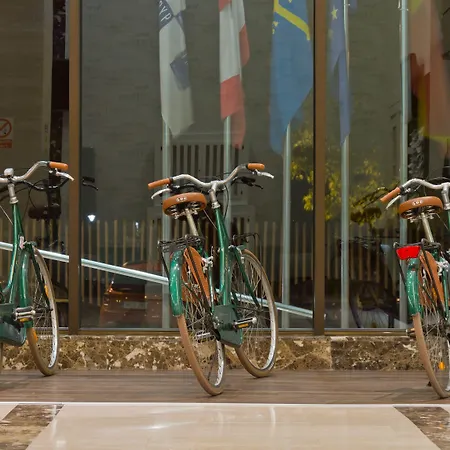 Zentral Rey Pelayo ホテル