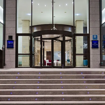 Zentral Rey Pelayo 4* ヒホン