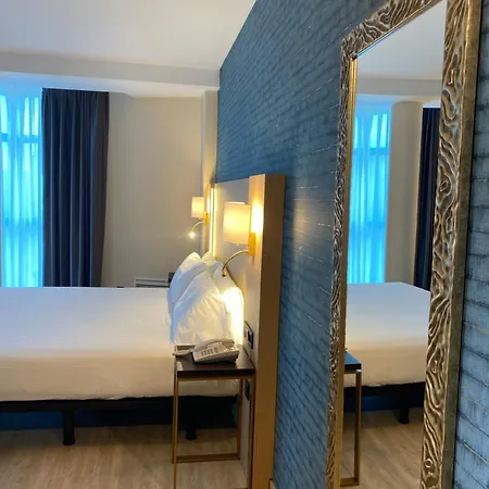 ホテル Zentral Rey Pelayo ヒホン