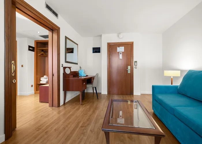 Zentral Rey Pelayo 4* Gijón