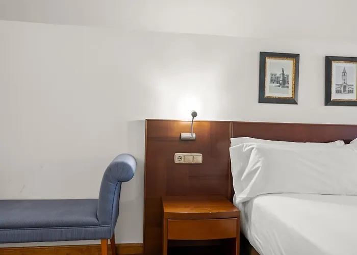 Otel Zentral Rey Pelayo 4*