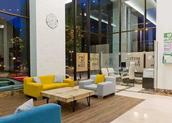 Zentral Rey Pelayo Hotel