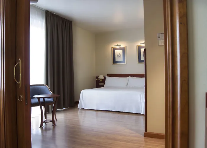 Zentral Rey Pelayo Hotel 4*