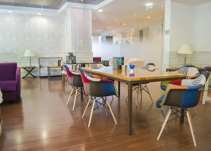 Hotel Zentral Rey Pelayo 4*