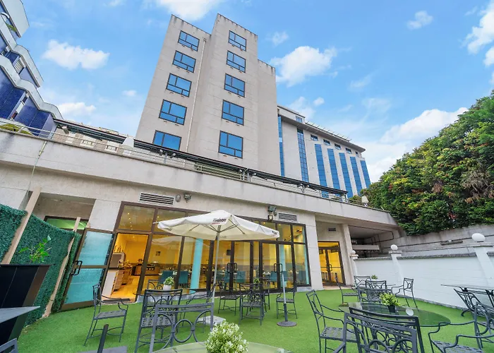 Zentral Rey Pelayo Otel 4*