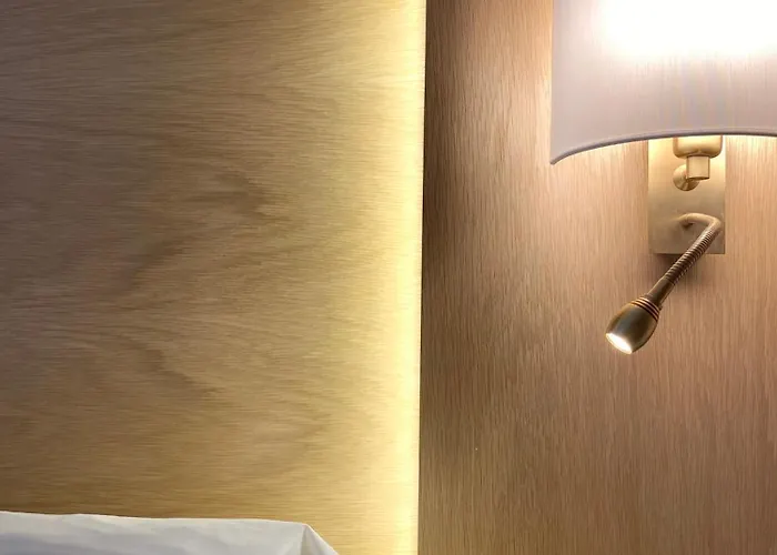 Zentral Rey Pelayo Hotel 4*