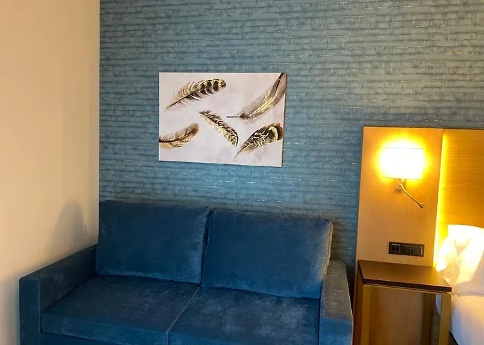 Hotel Zentral Rey Pelayo 4*