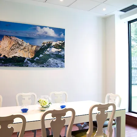 Zentral Rey Pelayo Hotel