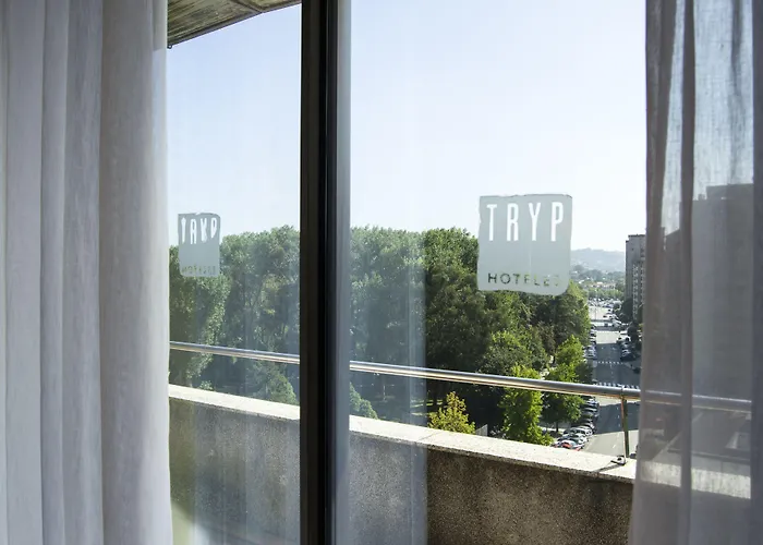 Zentral Rey Pelayo מלון גיחון